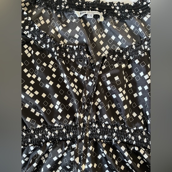 FMX Design Studio Dress - Picture 2 of 2